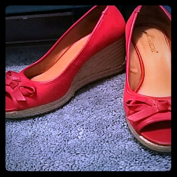 carvela gold sandals